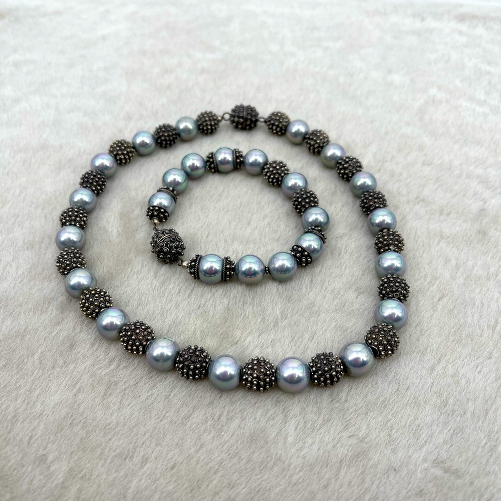 Silver 925 with natural baby blue pearls chocker neckless with Braslet.